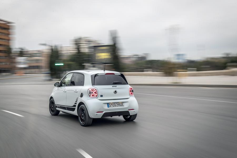  Smart EQ ForFour Edition One (W453) 2020 года  (WW) (фото 10 из 59)